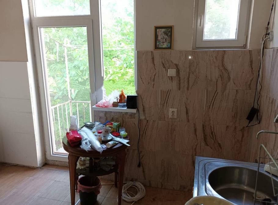 Продава се Тристаен апартамент в София, Център - 69 кв.м за 3624 €/кв.м - Снимка #1