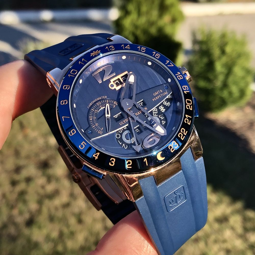 Ulysse Nardin Gmt - Perpetual blue rubber