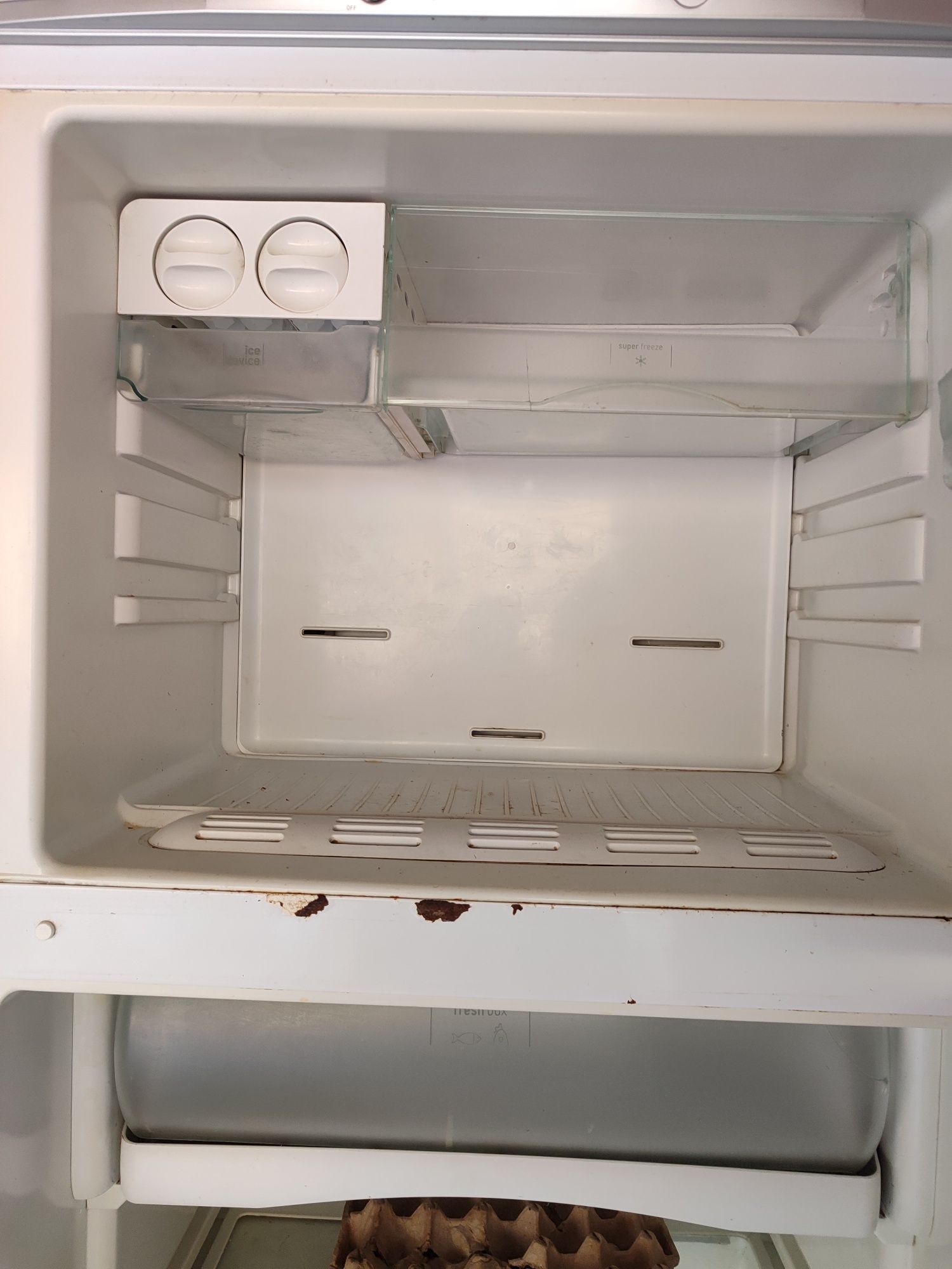 Холодильник Аристон