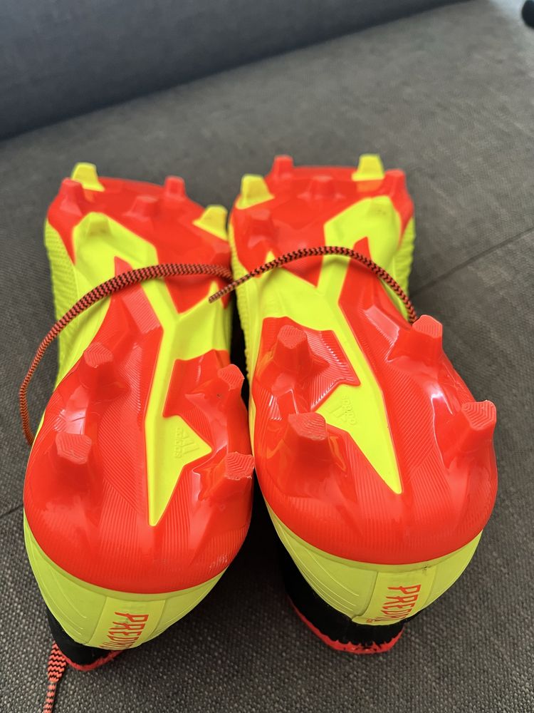 Vand ghete Adidas Predator marimea 41. 1/3