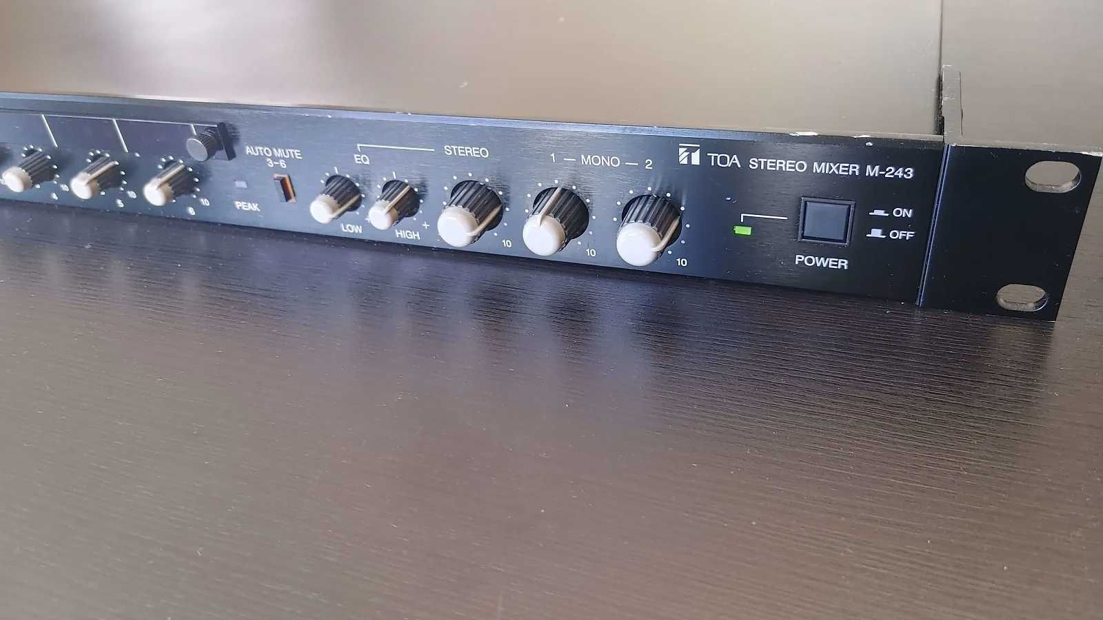 Mixer stereo TOA M-243 L cu 6 canale de 19" montabil în rack