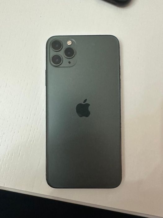 Продам Iphone 11 pro max 64 гб