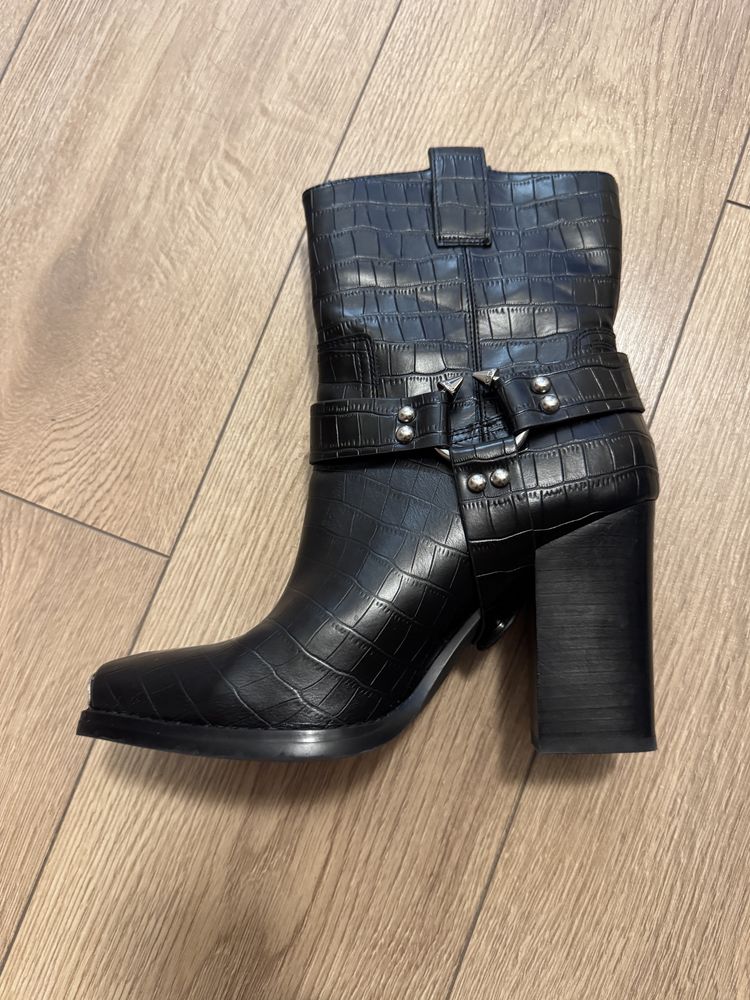 Каубойски Дамски боти Guess
