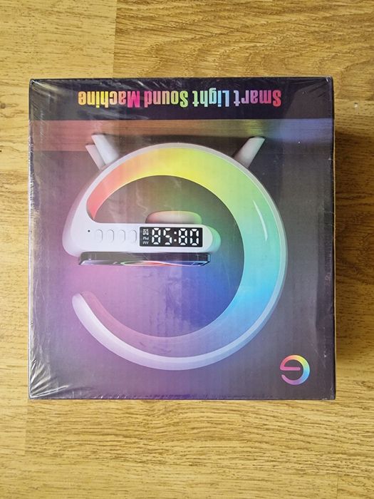 Lampa inteligenta cu sunete si ceas Cyberdyer
