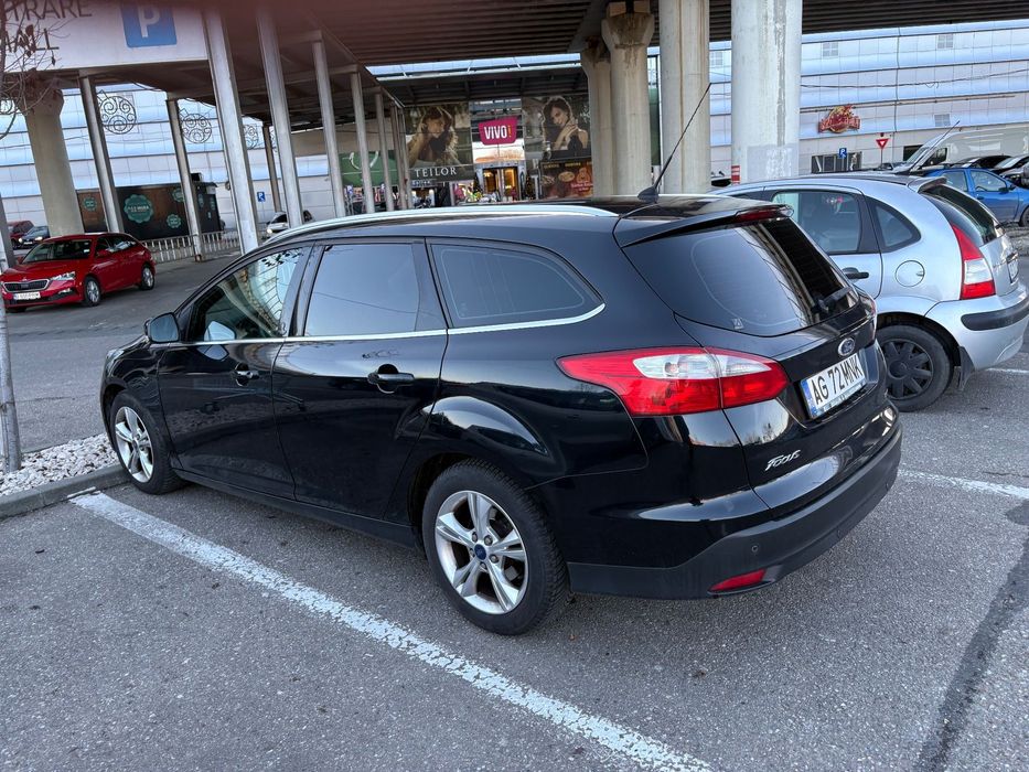 Ford Focus Mașina este la prima înmatriculare în România.