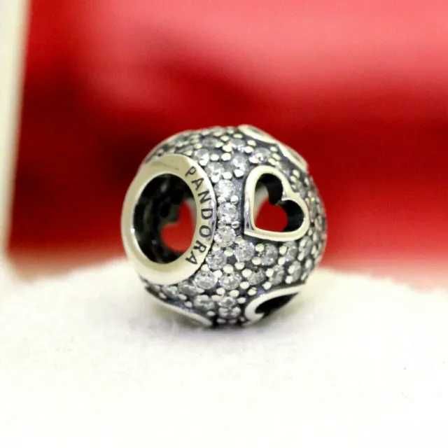 Pandora Talisman inimioare cu structură dantelată, pret excelent!