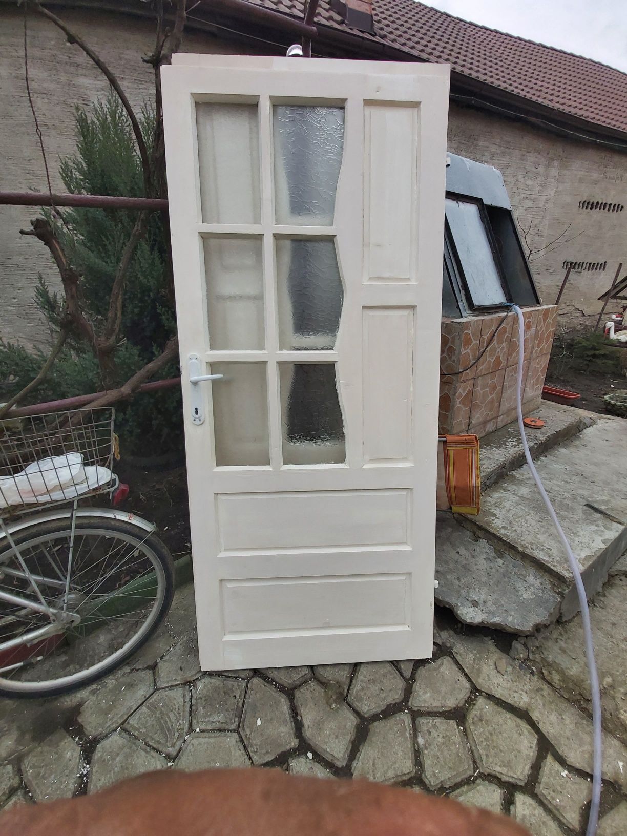 Usă de vînzare detalii