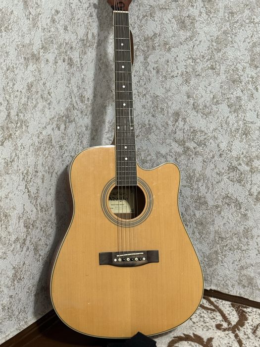 Продам акуст.гитару Adagio