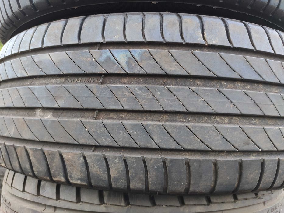 2бр Летни гуми 215 60 16 - Michelin