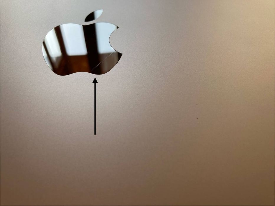 Apple MacBook 14 M1 Pro LL/A Очень идеальный Состояние