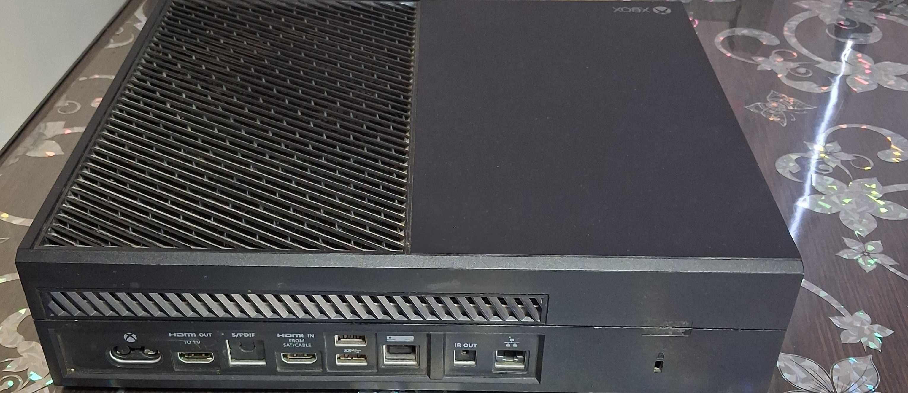 Vand xbox one s in stare foarte buna