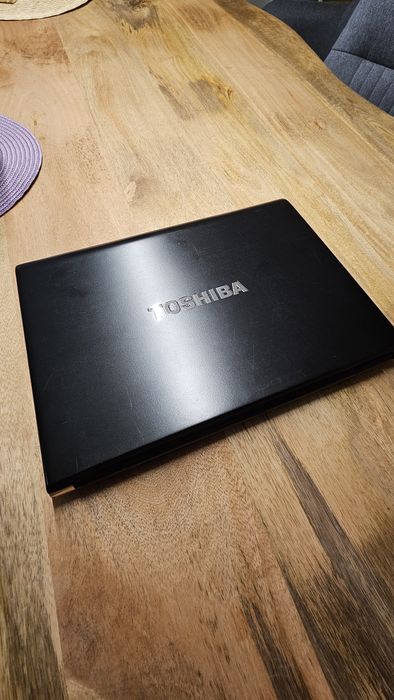 Лаптоп Toshiba Portege R930