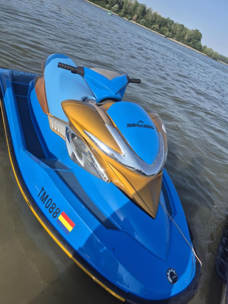 Vand skijet seadoo bombardier cu peridoc
