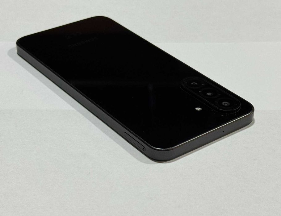 Продавам Samsung Galaxy A26 – 256 GB