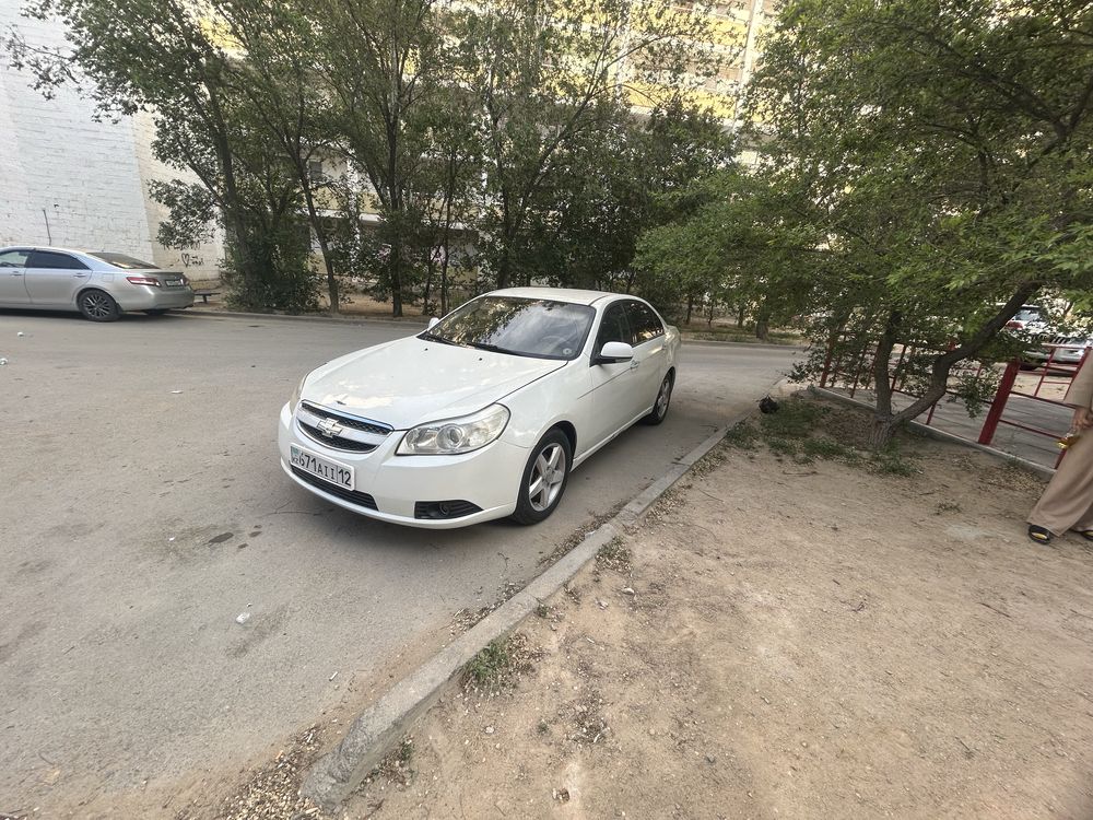 Шевролет белый продается