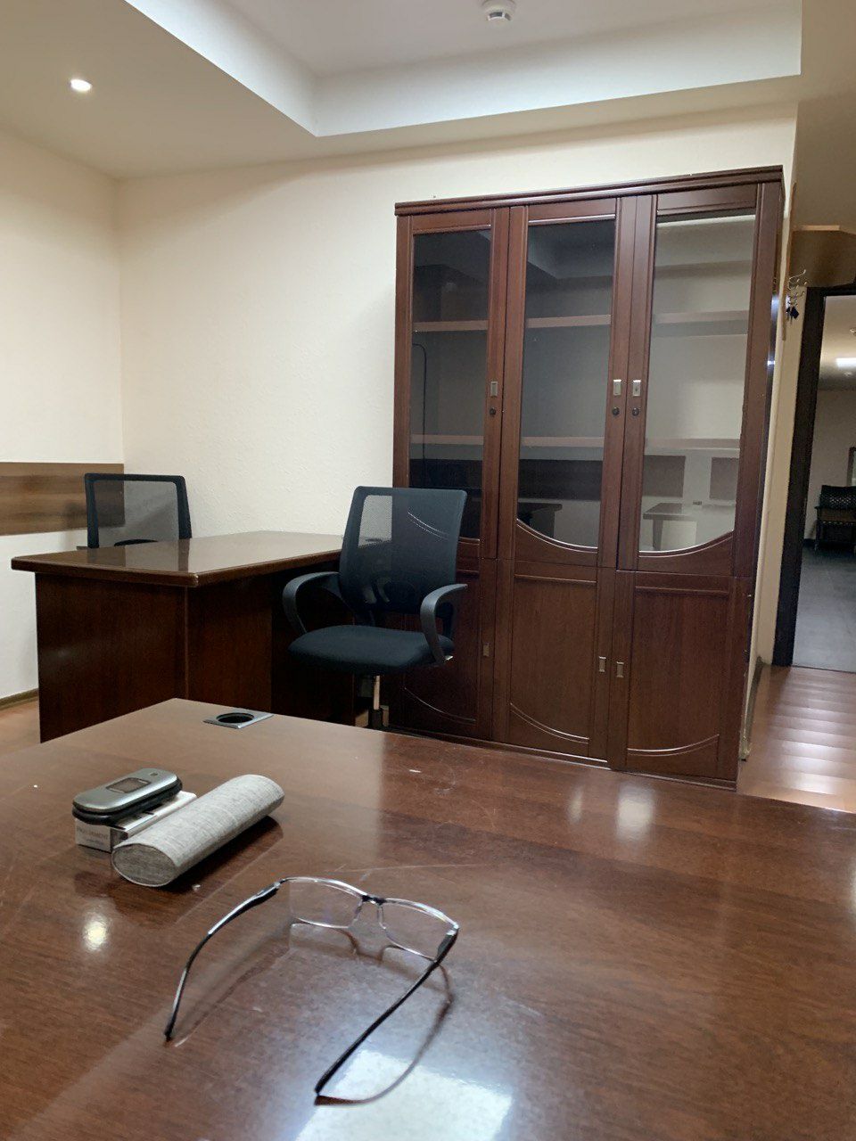 Офис в Бизнес Центре 25 кв.м. с мебелью Садык Азимова ГУВД Эфенди