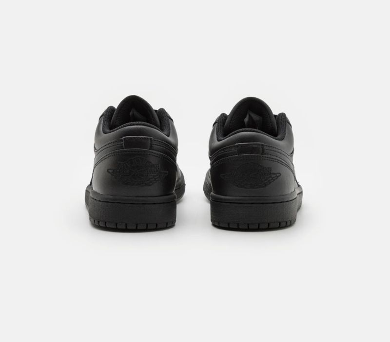 Jordan 1 black low