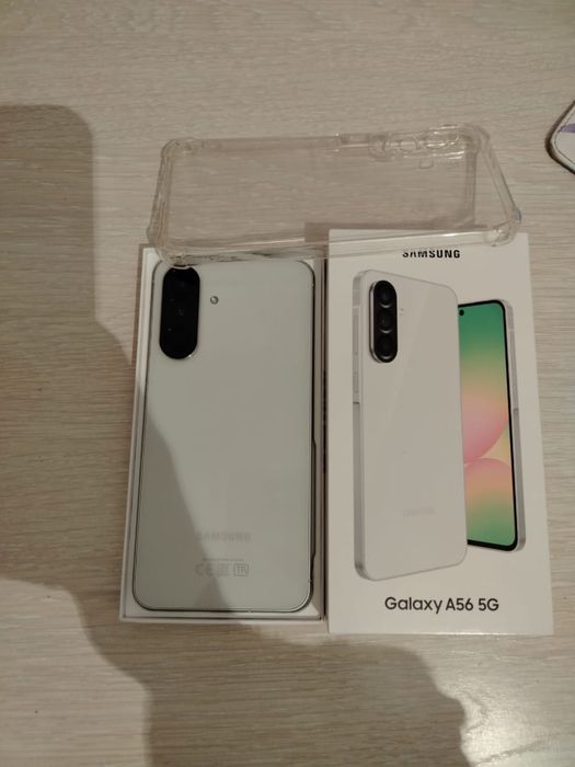 самсунг А 56/256 телефон