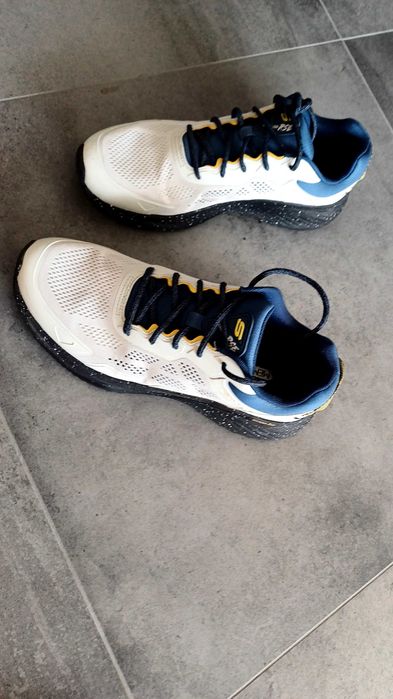 Маратонки Skechers