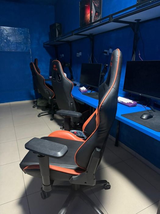 Продам игровое кресло в идеале