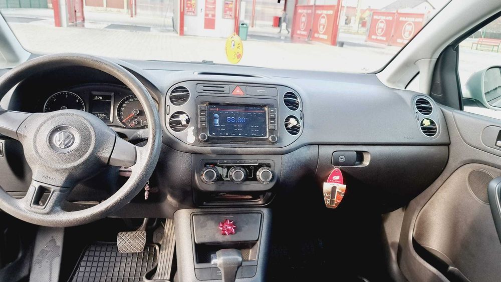 Volskwaghen Golf 6 Plus  1,6 TDI,105 cp,cutie automata,160000km