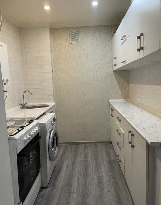 Продаётся 3/3/4 с ремонтом Кирпичный дом балкон 2х6 ор-р Шахристанский