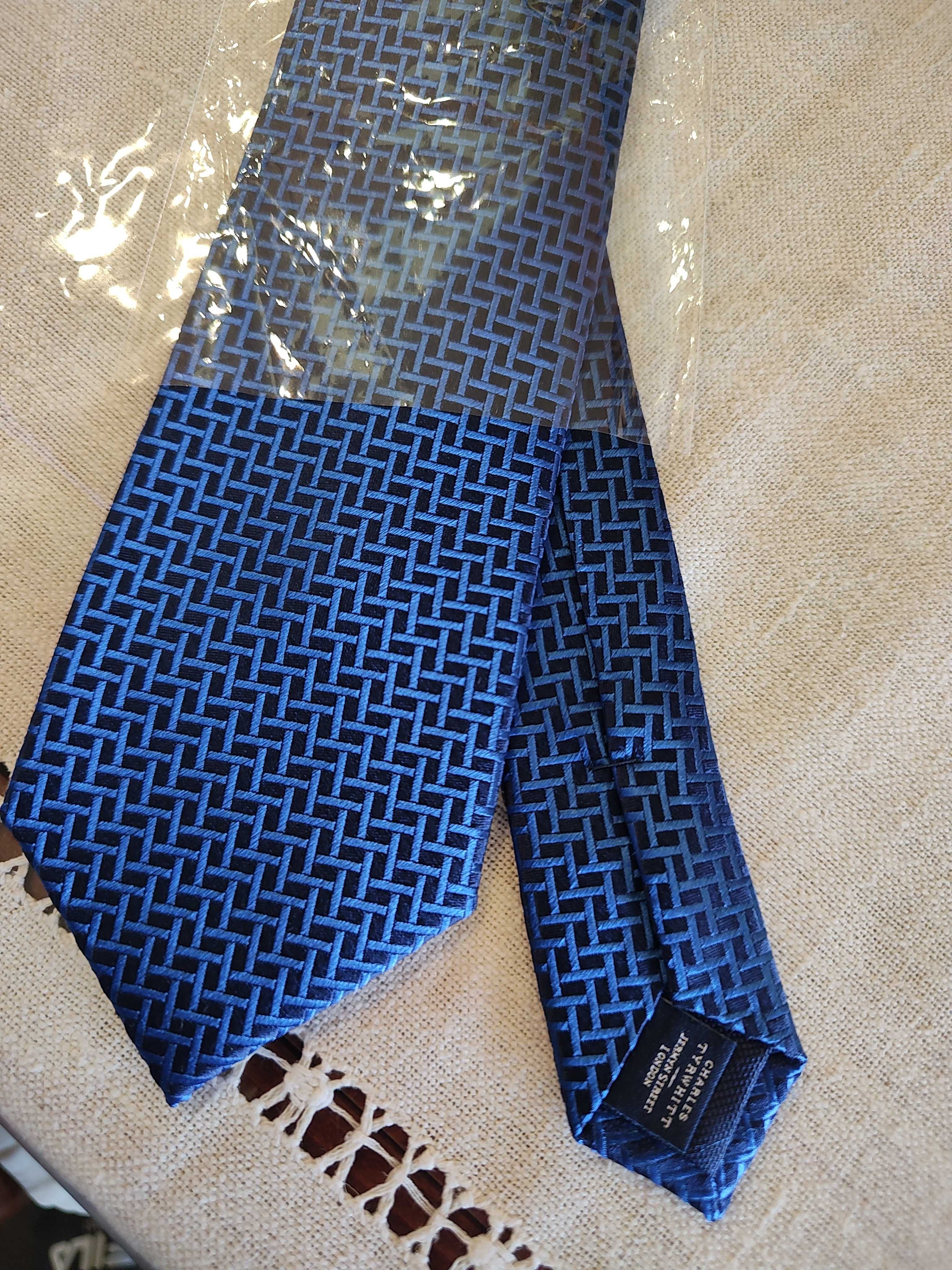 Вратовръзка от устойчива на петна коприна –  Charles TYRWHITT