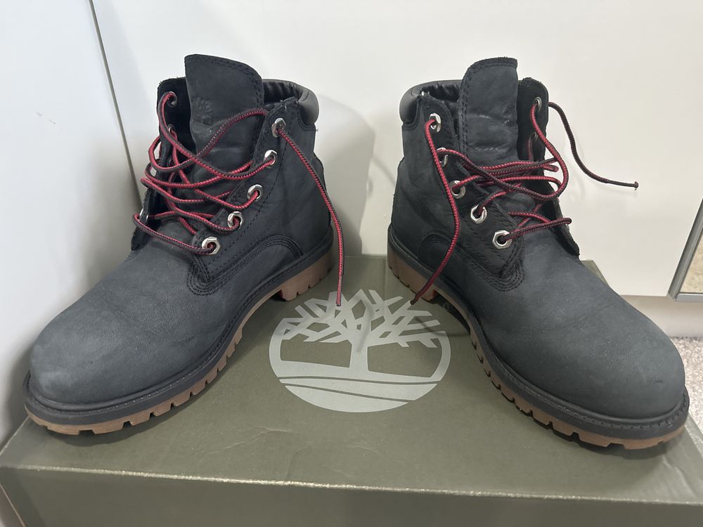 Ghete TIMBERLAND mărimea 36