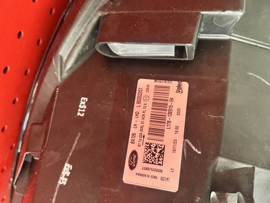 Far stanga led si halogen Ford Puma