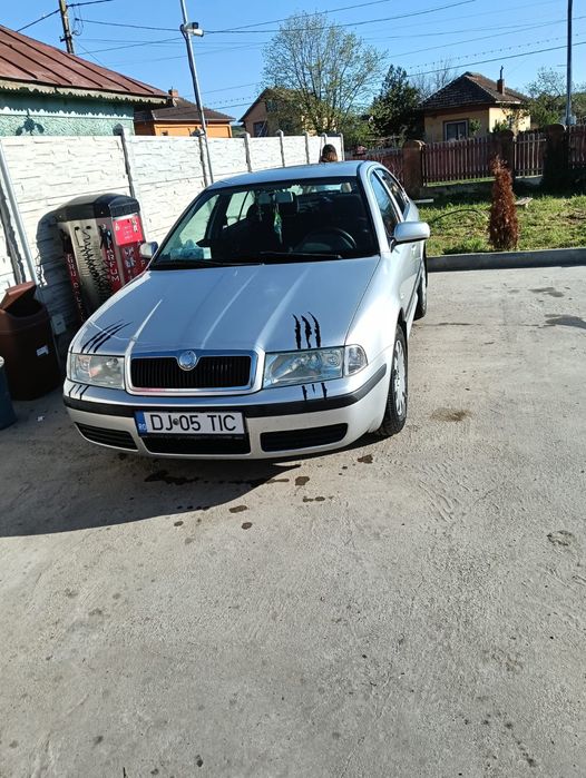 Skoda Octavia tour 1.6 benzina