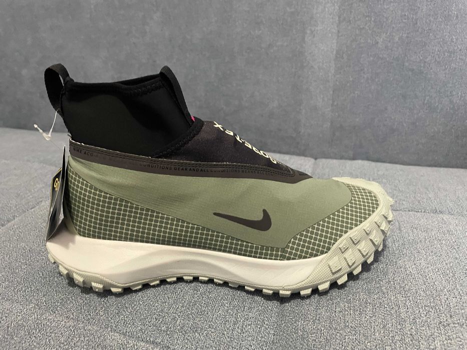 Nike ACG Gore-Tex "Mountain Fly"Clay Green nr 40