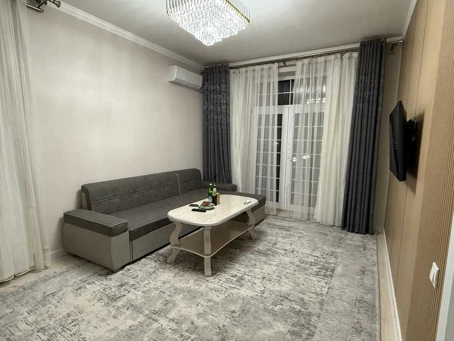 Срочно Сдам 2-Х Ком Квартира С Евро Ремонтом  Радом С Метро Ойбек 454*