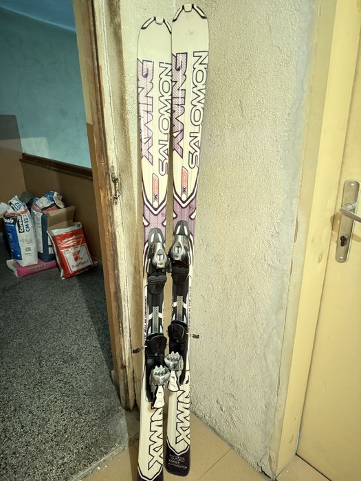 Продавам ски Саломон 165 см.