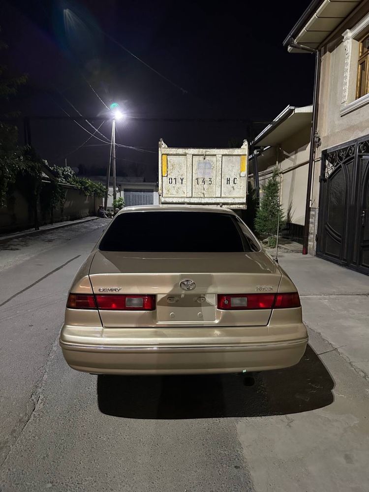 Toyota Camry 1998