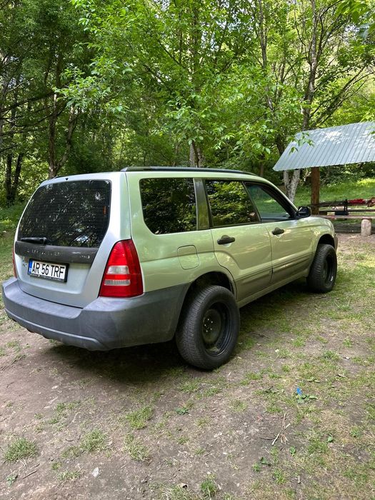 Vând Subaru Forester
