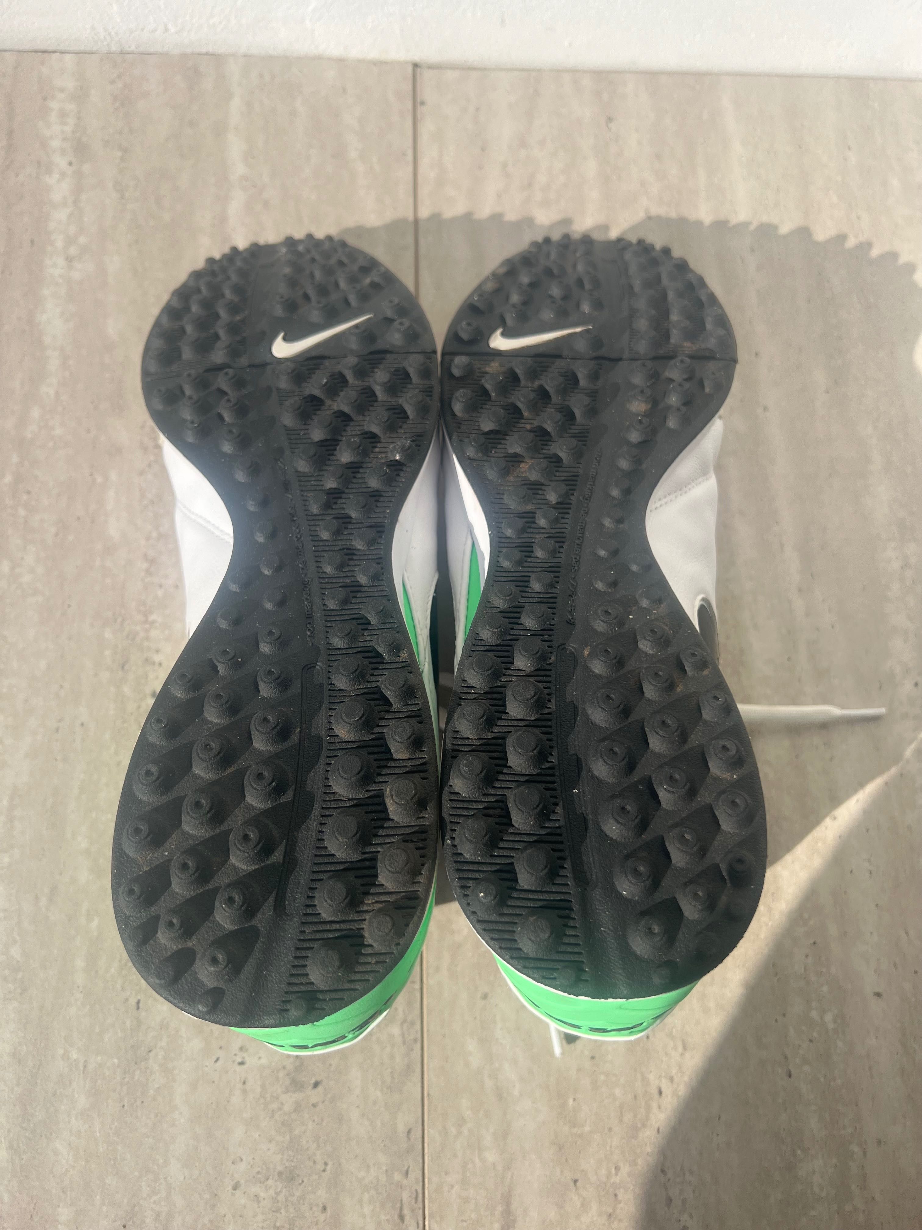 Nike tiempo genio
