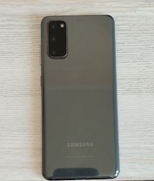 Samsung Galaxy S20 5G sotaman srochna