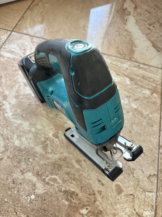 Прободен трион зеге накита 18