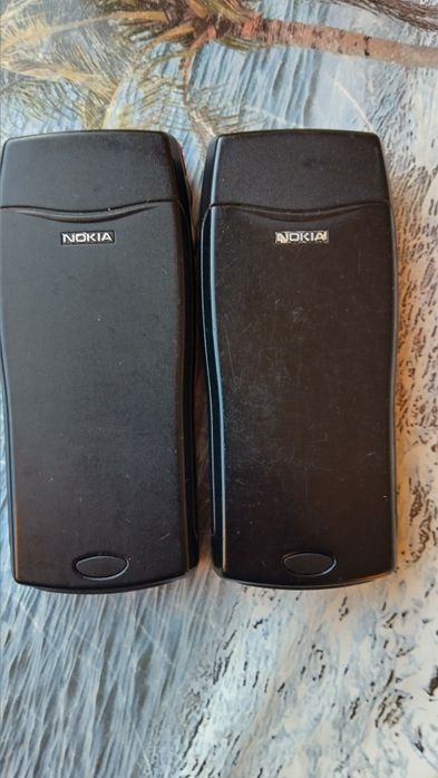 Нокия 8210 отлично запазена и перфектно работеща.