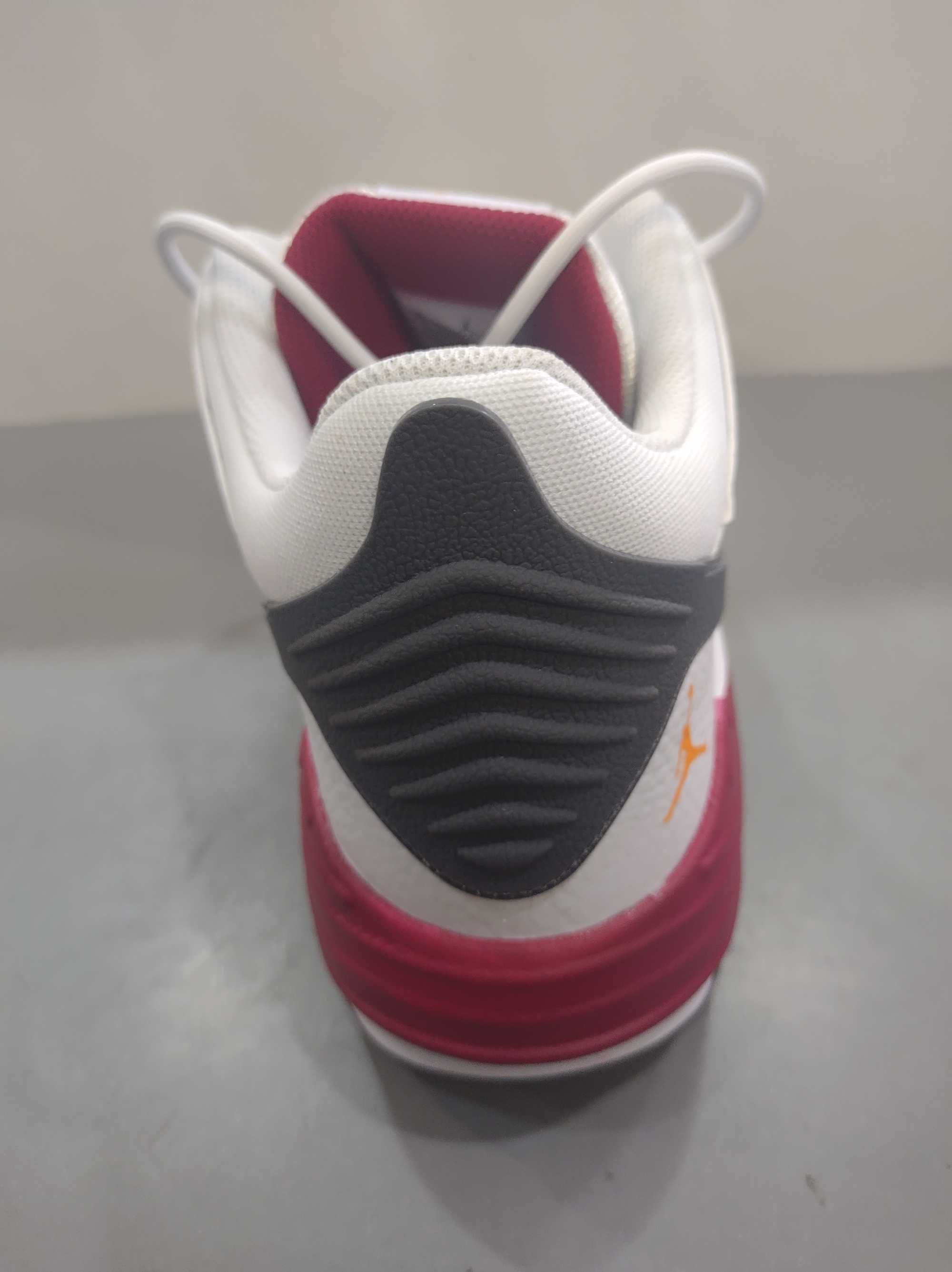 Nike Air Jordan N42 и N45.Баскет кецове.Нови.Оригинал.