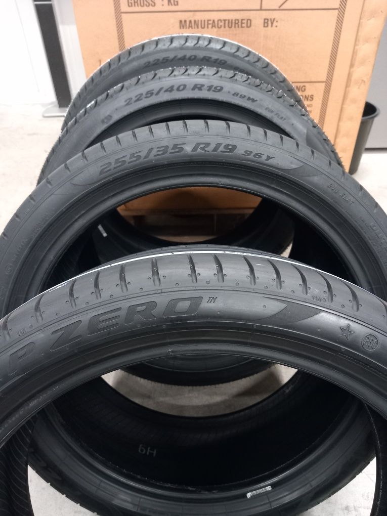 225/40R19-2бр.НОВИ & 255/35R19-2бр.95%PIRELLI RUN FLAT хомологация BMW
