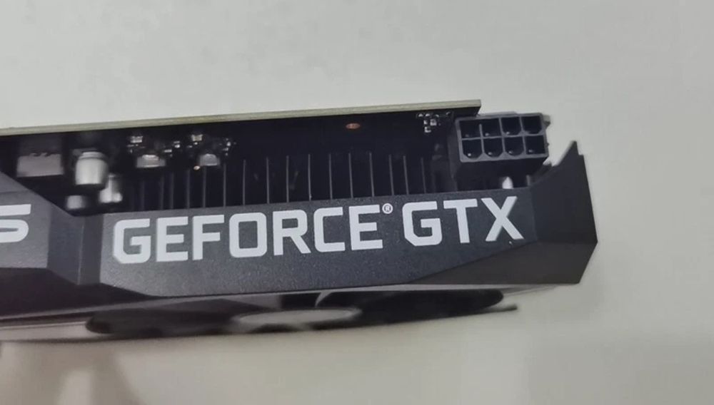 Gtx 1650 super OC 4gb gddr 6 Asus