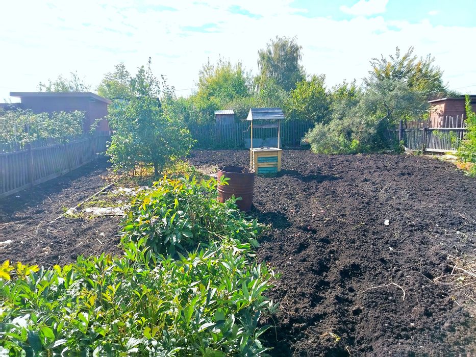 Продам дачный участок (дача)