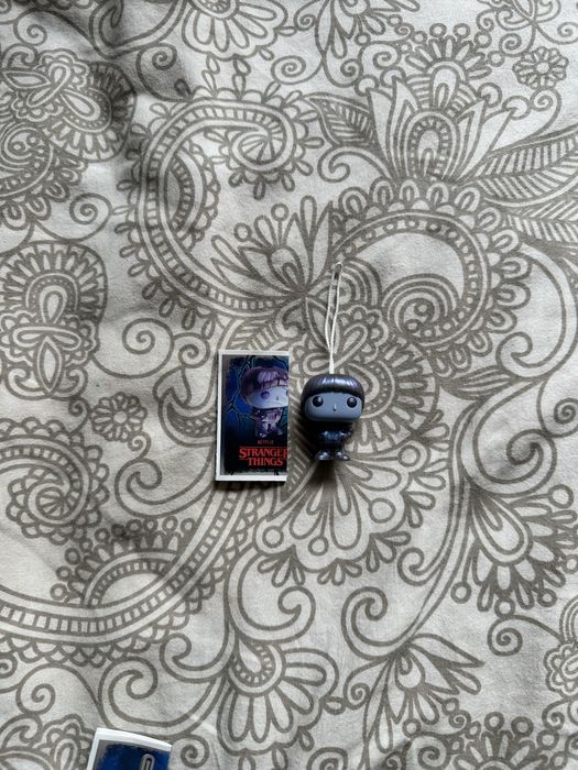 Kinder Joy Stranger things фигурки