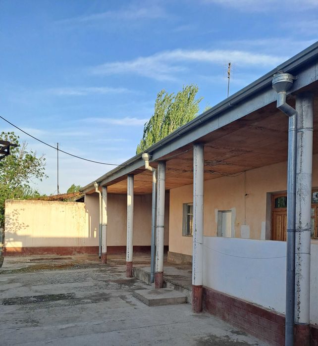 Участкали уй сотилади