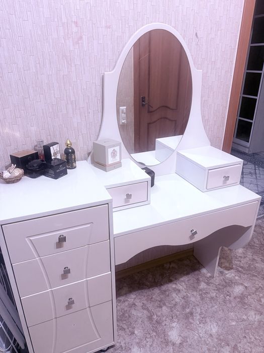 Туалетный столик