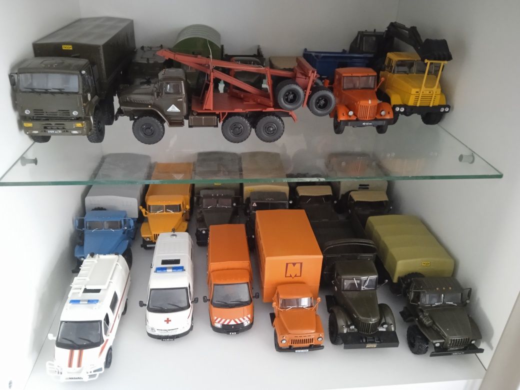 Продаются модели от АВД и деагостини в 1/43 масштабе