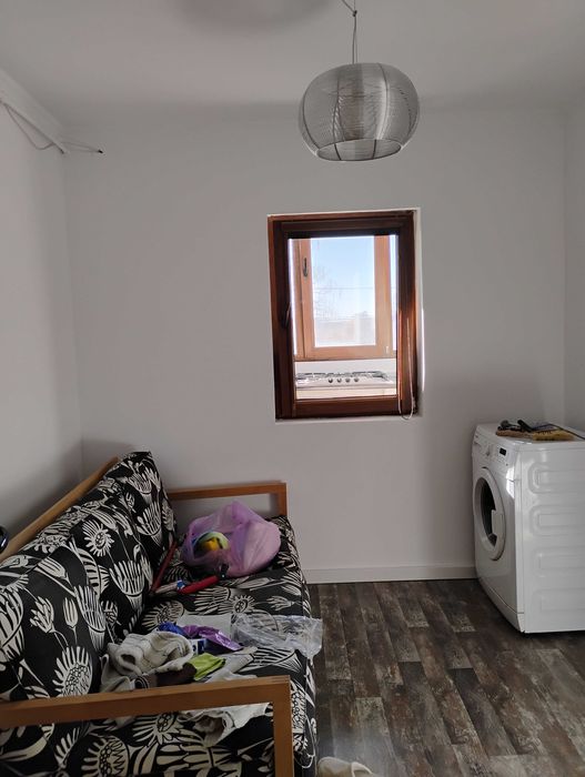 de inchiriat apartament cu 2 camere etj 1 zona centrala