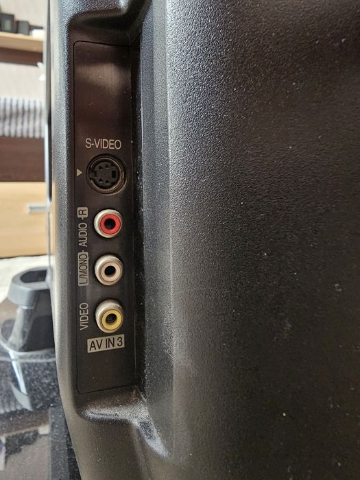 Телевизор LG  32lc52