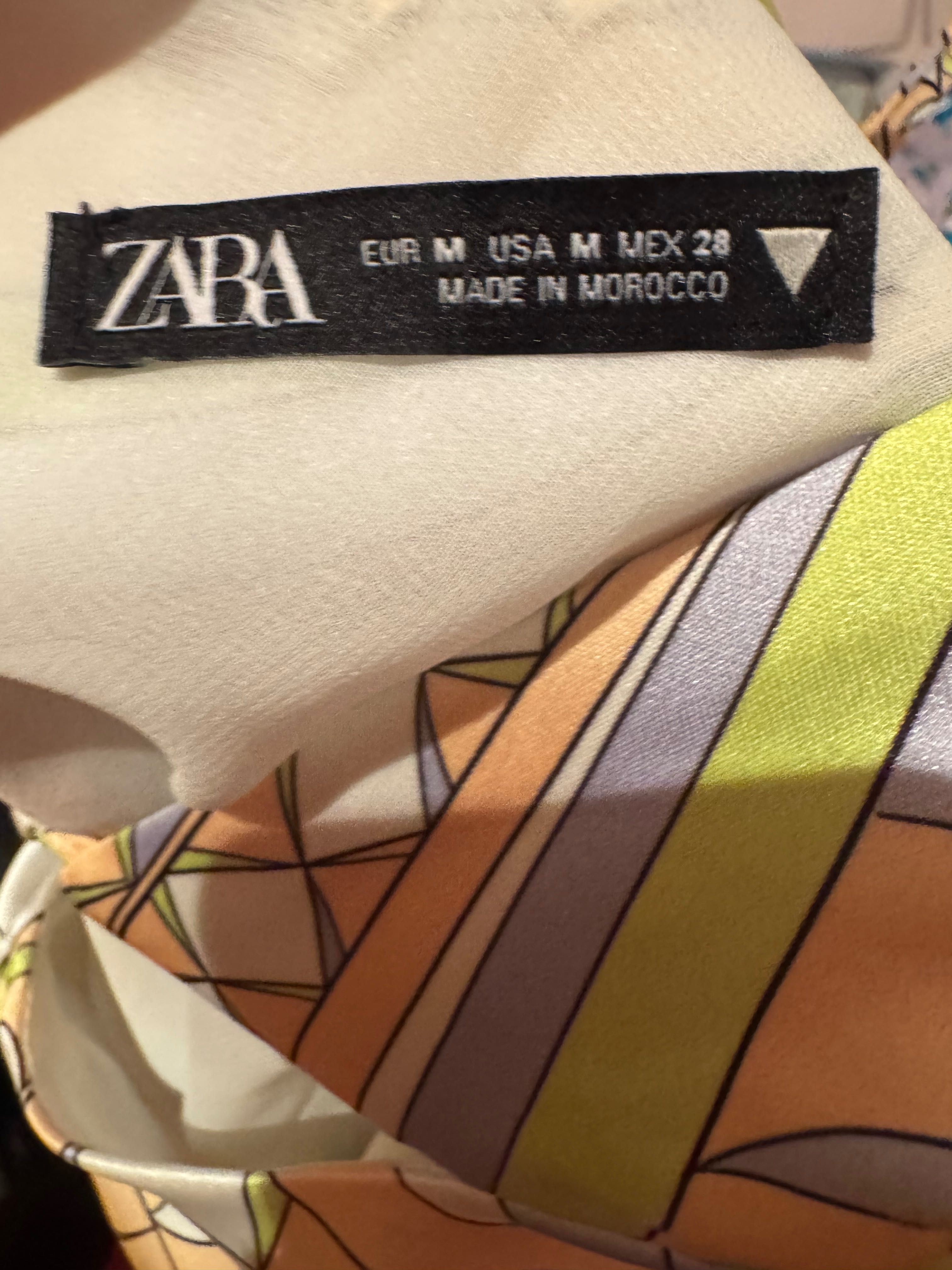 Рокля на марката Zara
